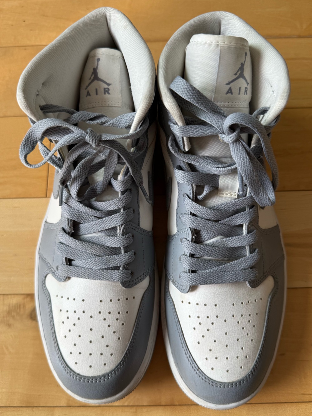 Nike Women’s High-Top Sneakers in White and Gray - Picture 2 of 4